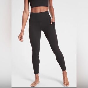 NWT Athleta XL Salutation Stash High Rise 7/8 Tight Leggings Black Pockets